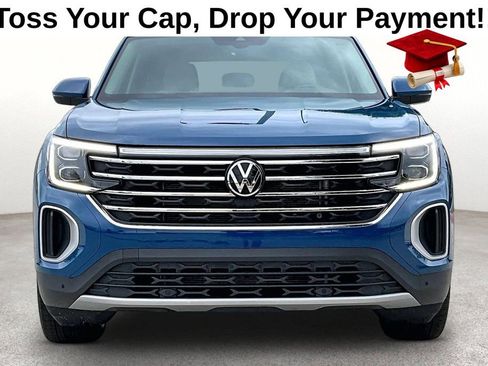 Used 2025 Volkswagen Atlas SE FWD image 3