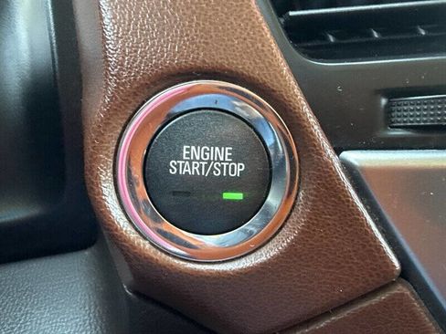 Used 2015 Chevrolet Suburban LTZ AWD/4WD image 34