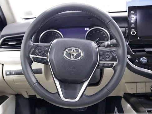 Used 2023 Toyota Camry XLE image 14
