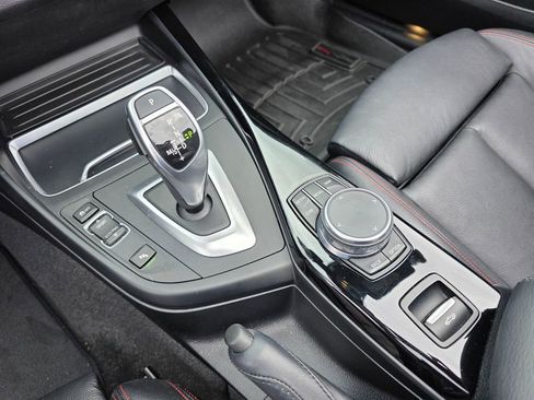 Used 2019 BMW 230i Convertible w/ Premium Package image 23