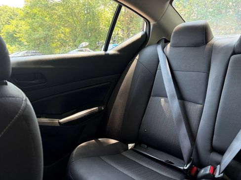 Used 2025 Nissan Altima 2.5 SV FWD image 39