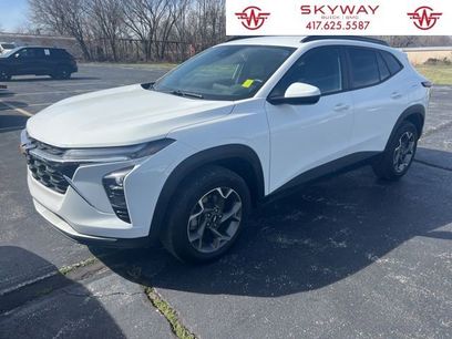 Used 2025 Chevrolet Trax LT w/ Driver Confidence Package