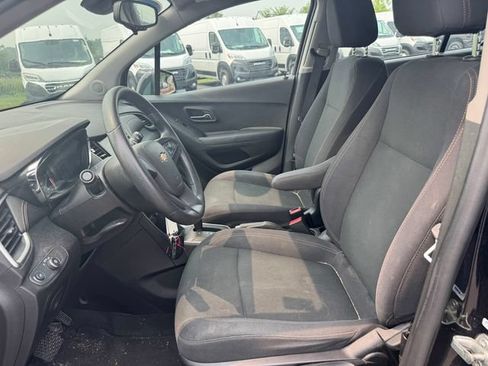 Used 2019 Chevrolet Trax LS FWD image 21