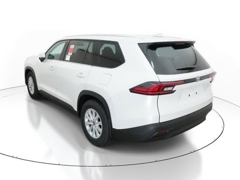 New 2026 Toyota Grand Highlander FWD image 5
