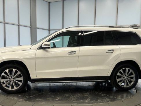 Used 2015 Mercedes-Benz GL 450 4MATIC image 4