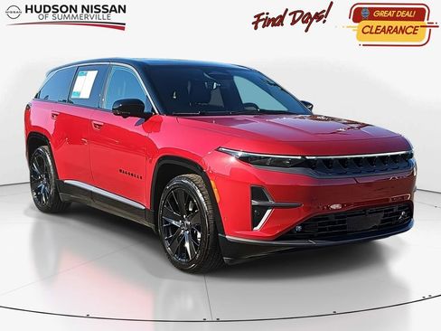 Used 2024 Jeep Wagoneer Launch Edition image 1