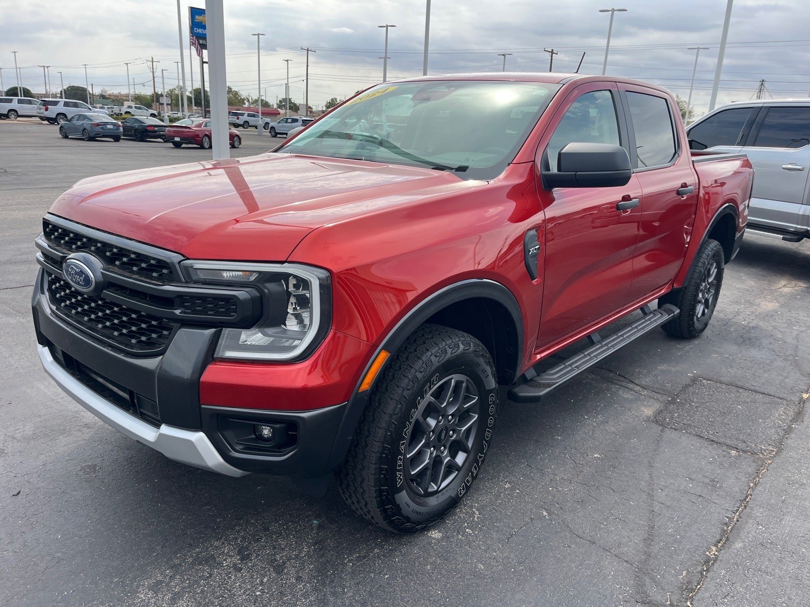 Used 2024 Ford Ranger XLT w/ FX4 Off-Road Package AWD/4WD image 1