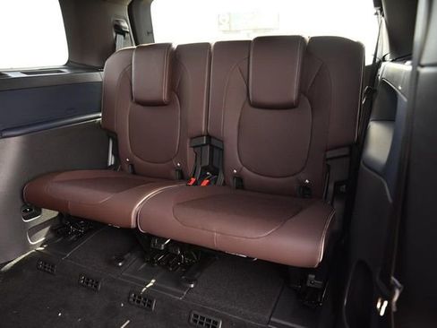 New 2025 Volkswagen ID. Buzz Pro S image 21