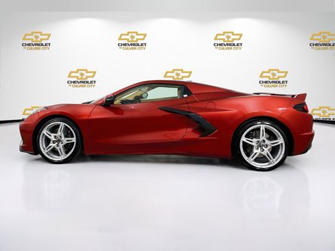 Used 2024 Chevrolet Corvette Stingray Premium Conv w/ Z51 Performance Package RWD image 5