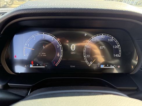 New 2025 Jeep Grand Cherokee L Limited w/ Luxury Tech Group II image 17