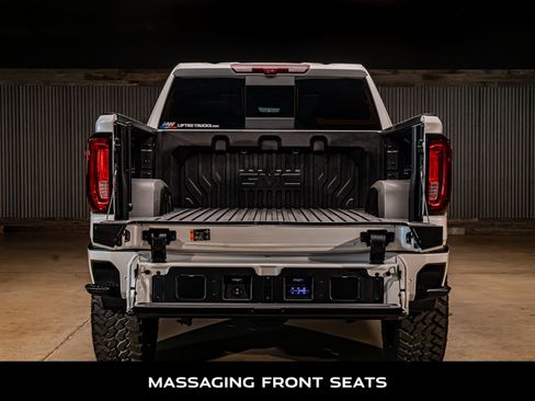 Used 2025 GMC Sierra 1500 Denali Ultimate AWD/4WD image 9