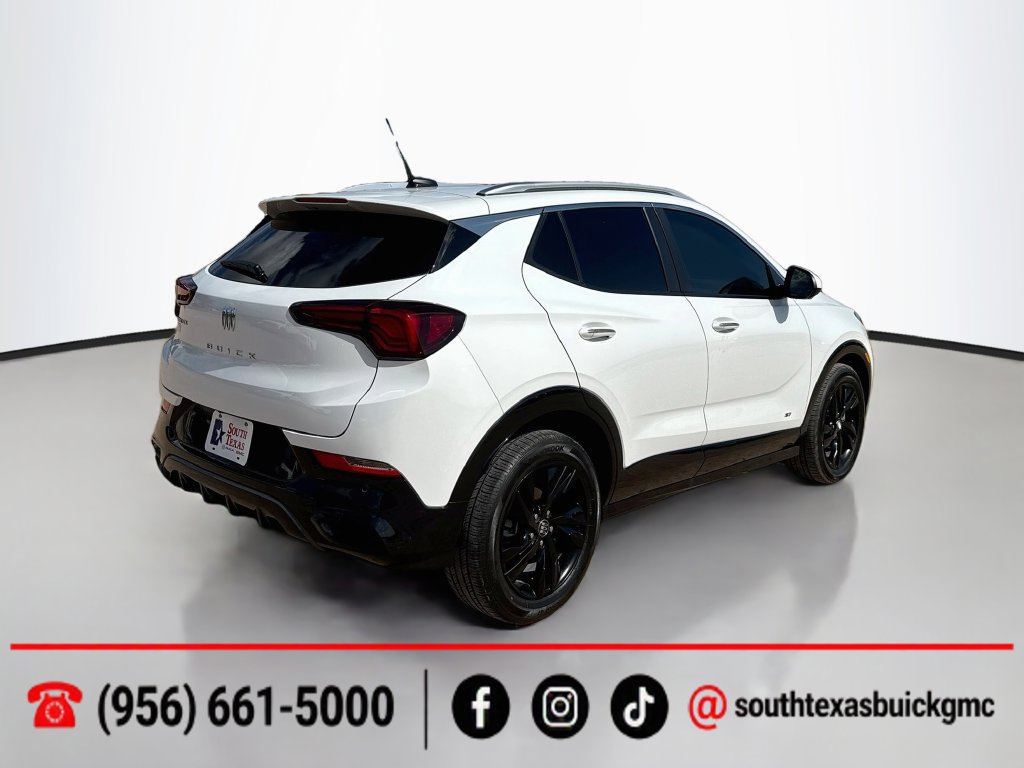Used 2025 Buick Encore GX Sport Touring w/ Advanced Technology Package FWD image 8