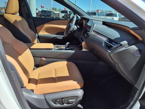 Used 2024 Lexus RX 350 Premium Plus w/ Convenience Package image 20