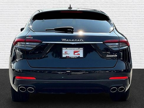 Used 2023 Maserati Levante GT AWD/4WD image 5