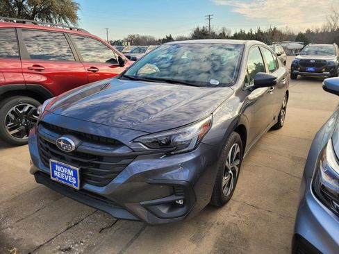 Used 2025 Subaru Legacy Premium image 1