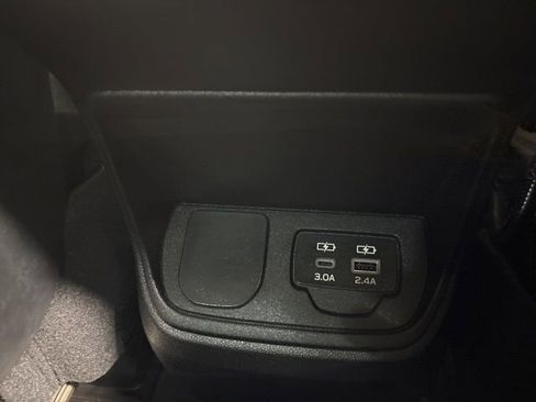 Used 2023 Subaru Ascent Limited w/ Technology Package image 13