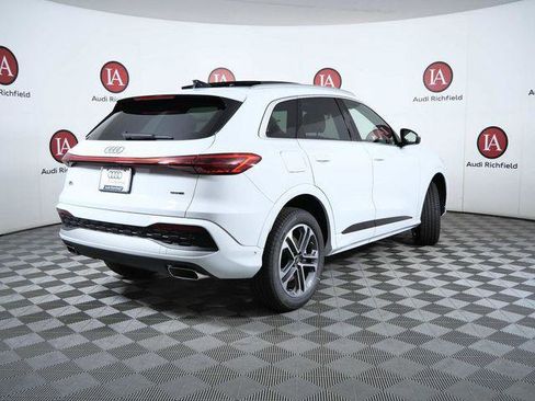 New 2025 Audi Q5 Premium Plus image 8