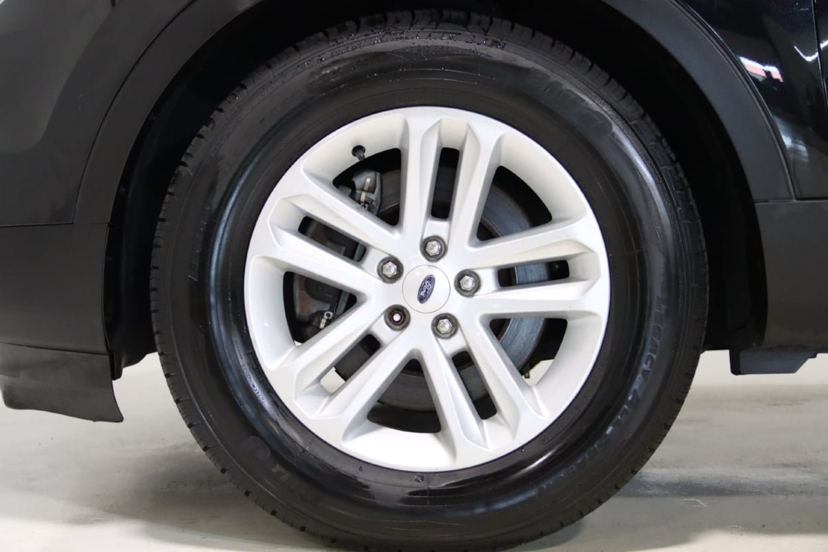 Used 2014 Ford Explorer XLT FWD image 61