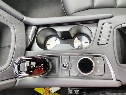 New 2025 Cadillac XT6 Luxury image 28