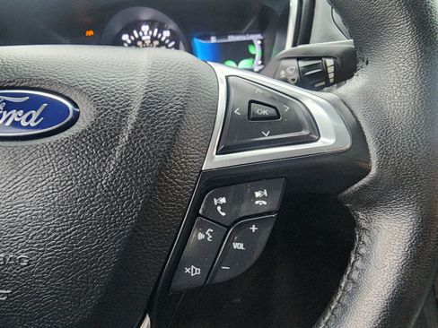Used 2017 Ford Fusion Energi Titanium FWD image 33