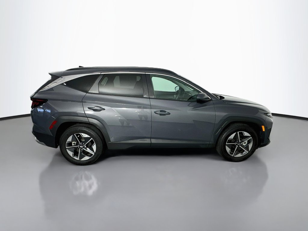 Used 2025 Hyundai Tucson SEL FWD image 8