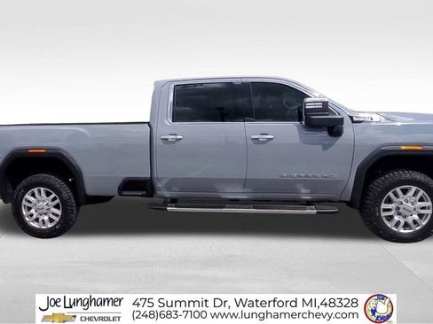 Used 2024 GMC Sierra 2500 SLT w/ SLT Premium Package AWD/4WD image 10