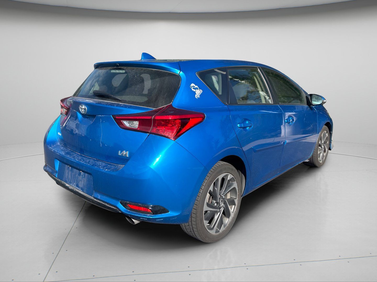 Used 2018 Toyota Corolla iM w/ All-Weather Mat Package FWD image 5