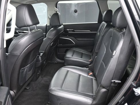 Used 2025 Kia Telluride S AWD/4WD image 12
