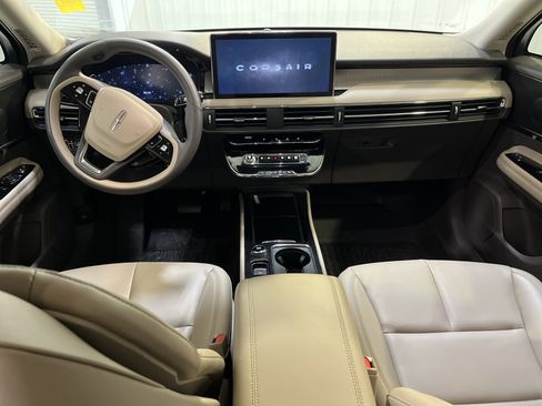 Used 2023 Lincoln Corsair FWD image 10