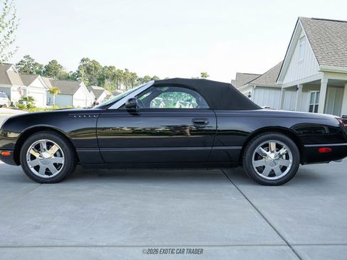 Used 2002 Ford Thunderbird Deluxe RWD image 15