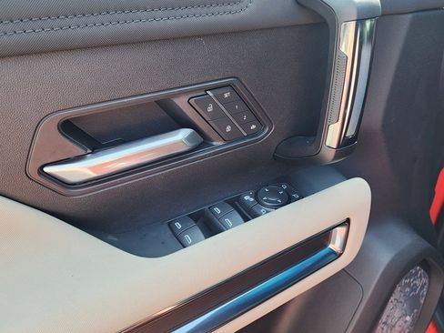 New 2026 GMC Hummer EV 4x4 Crew Cab image 16