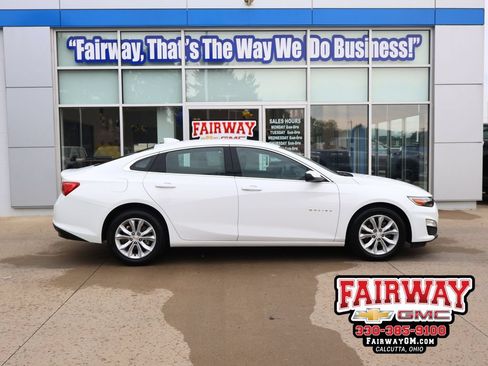 Certified 2025 Chevrolet Malibu LT FWD image 1