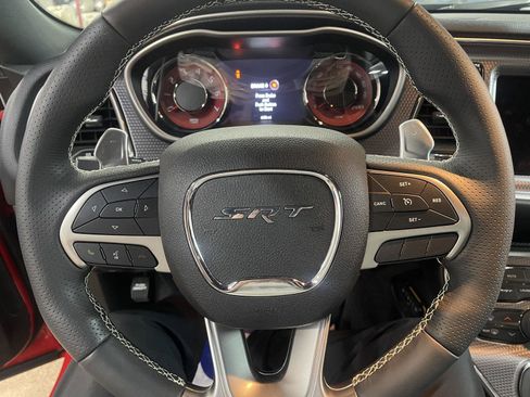 Used 2018 Dodge Challenger SRT Hellcat image 15
