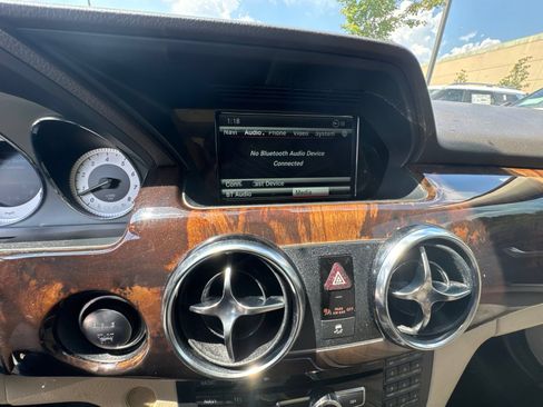 Used 2014 Mercedes-Benz GLK 350 4MATIC image 21
