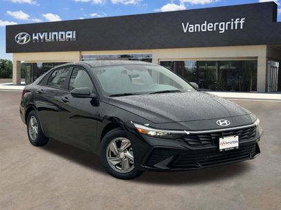 New 2026 Hyundai Elantra SE