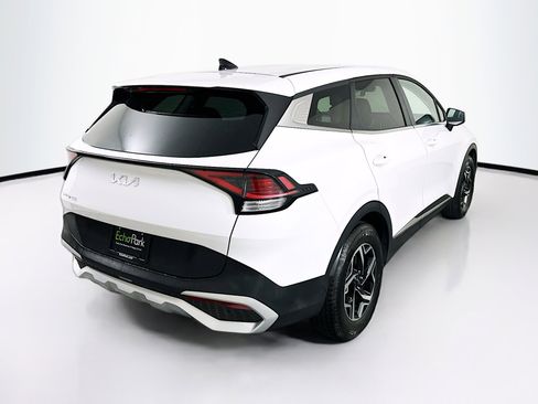 Used 2025 Kia Sportage LX image 9