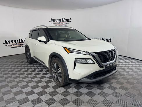 Used 2021 Nissan Rogue SL w/ Premium Package image 7