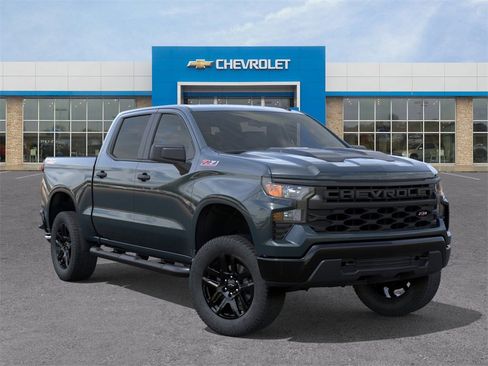 New 2026 Chevrolet Silverado 1500 Custom Trail Boss w/ Turbomax Blackout Package image 7