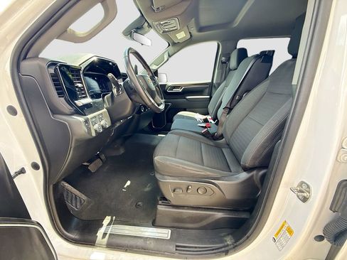 Used 2022 Chevrolet Silverado 1500 LT AWD/4WD image 23