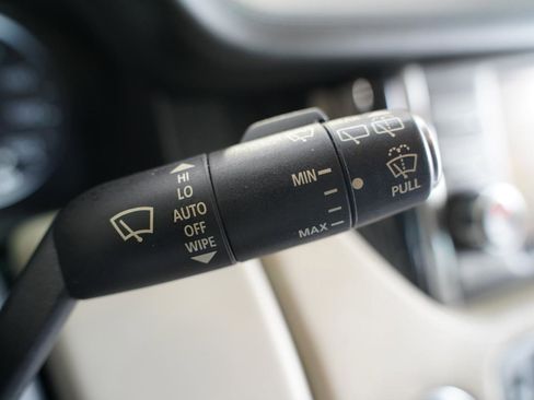 Used 2011 Land Rover Range Rover Autobiography image 15