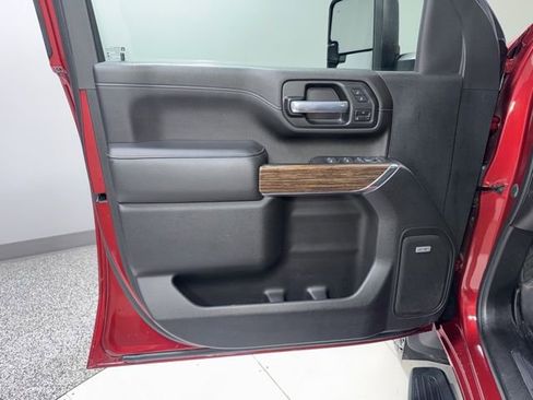 Used 2020 Chevrolet Silverado 2500 High Country w/ Z71 Off-Road Package image 12