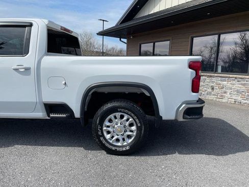 Used 2021 Chevrolet Silverado 2500 LT w/ Z71 Off-Road Package image 4