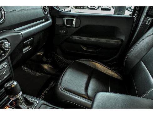 Used 2019 Jeep Wrangler Unlimited Sahara AWD/4WD image 24