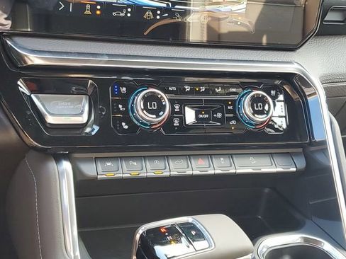 New 2026 GMC Sierra 1500 Denali w/ Denali Reserve Package image 18