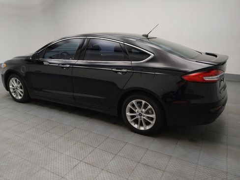 Used 2019 Ford Fusion Energi Titanium image 3