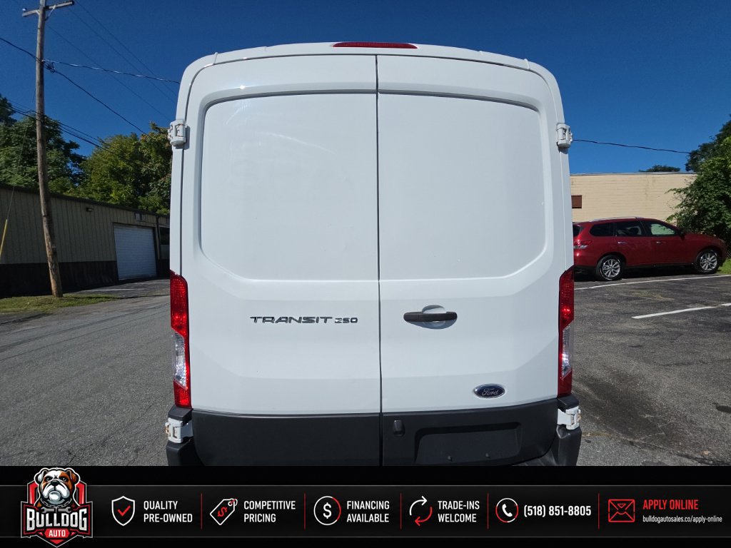 Used 2016 Ford Transit 250 130 Medium Roof RWD image 7