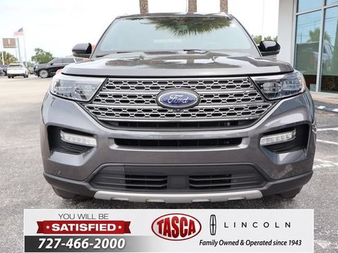 Used 2020 Ford Explorer Limited RWD image 2