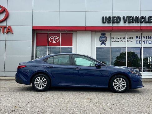 Certified 2025 Toyota Camry LE FWD image 7