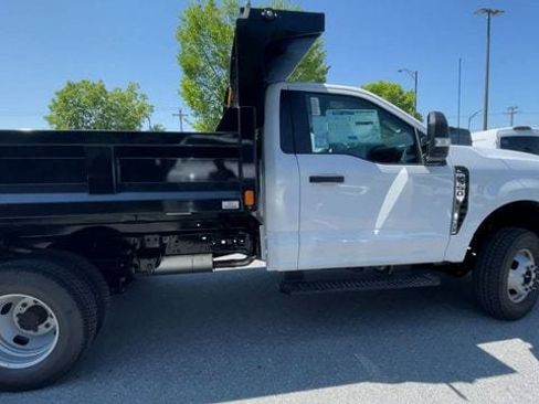 New 2026 Ford F350 XL w/ XL Chrome Package AWD/4WD image 9