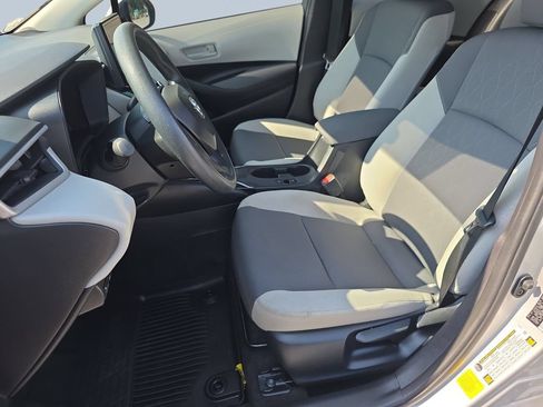 Used 2026 Toyota Corolla LE FWD image 11